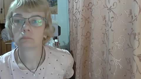 Snapshot of vanillaxcreamy chatting on March 8, 4:28 pm Vanillaxcreamy online show from March 8, 4:28 pm