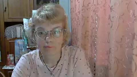 Snapshot of vanillaxcreamy chatting on March 9, 3:27 pm Vanillaxcreamy online show from March 9, 3:27 pm