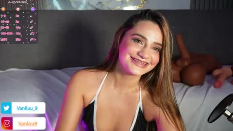 Snapshot of vaniluu9 chatting on May 7, 1:55 am Vanilu online show from May 7, 1:55 am
