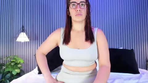 Karine online show from December 3, 11:30 am