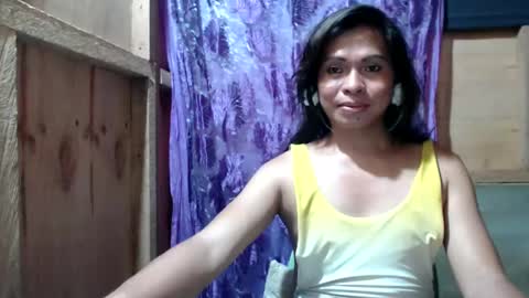 Snapshot of vannah_locca chatting on February 3, 6:24 am vannah_locca online show from February 3, 6:24 am