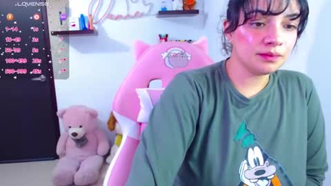 Snapshot of vannessa_shy chatting on March 4, 11:22 pm Vanesa online show from March 4, 11:22 pm