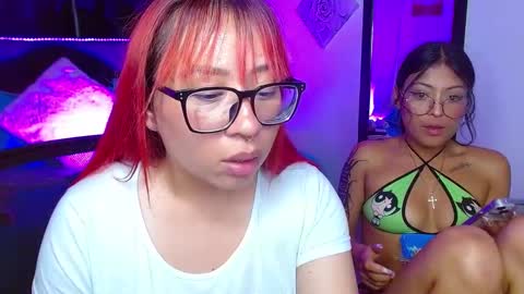 Snapshot of vannesweet_ chatting on December 9, 11:03 pm vane online show from December 9, 11:03 pm