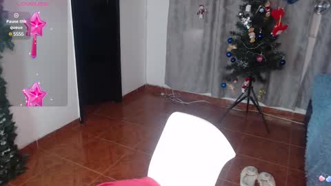 Snapshot of vannesweet_ chatting on December 22, 7:52 pm vane online show from December 22, 7:52 pm