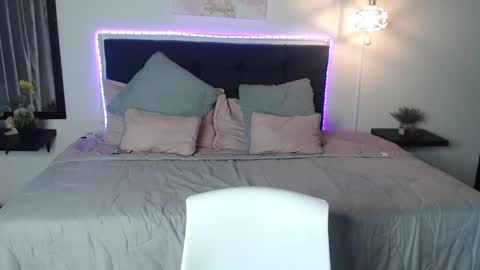 Snapshot of vannesweet_ chatting on December 25, 5:26 pm vane online show from December 25, 5:26 pm