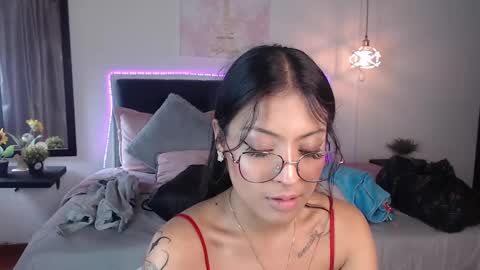 Snapshot of vannesweet_ chatting on December 29, 8:04 pm vane online show from December 29, 8:04 pm