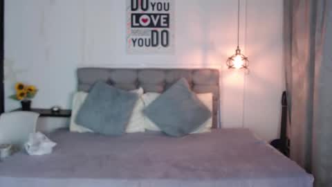 Snapshot of vannesweet_ chatting on January 4, 1:21 am vane online show from January 4, 1:21 am