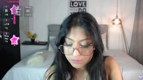 Snapshot of vannesweet_ chatting on January 17, 8:22 pm vane online show from January 17, 8:22 pm