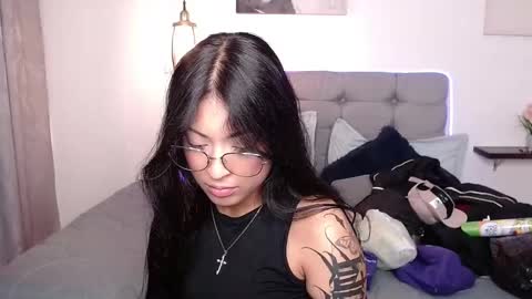 Snapshot of vannesweet_ chatting on January 21, 8:11 pm vane online show from January 21, 8:11 pm