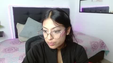 Snapshot of vannesweet_ chatting on May 16, 7:56 pm vane online show from May 16, 7:56 pm