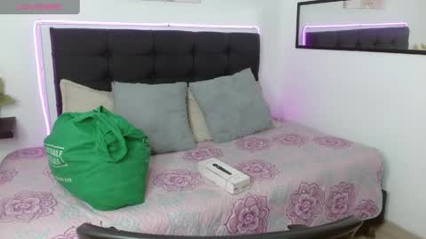 Snapshot of vannesweet_ chatting on May 25, 8:15 pm vane online show from May 25, 8:15 pm