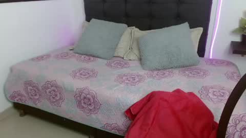 Snapshot of vannesweet_ chatting on May 26, 8:27 pm vane online show from May 26, 8:27 pm