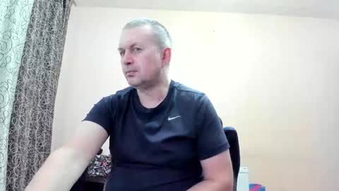 vano_822 online show from November 28, 7:49 pm