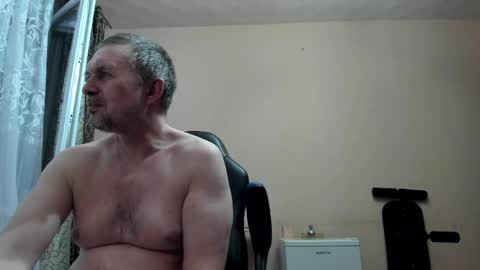 vano_822 online show from May 15, 8:05 pm