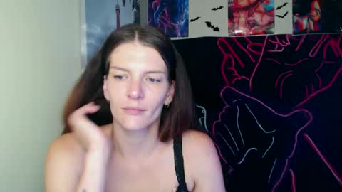 Snapshot of vanrey_ chatting on September 21, 6:26 am Vanessa online show from September 21, 6:26 am