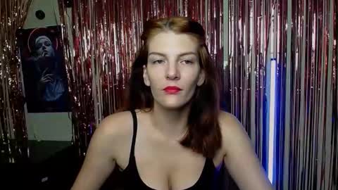 Snapshot of vanrey_ chatting on November 21, 7:18 am Vanessa online show from November 21, 7:18 am