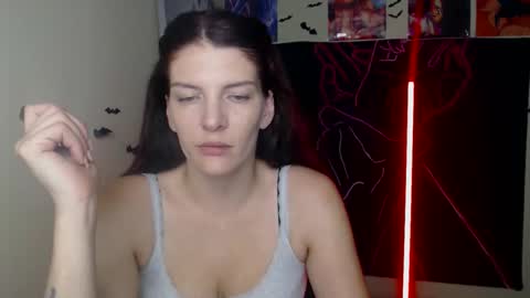 Snapshot of vanrey_ chatting on November 26, 5:36 pm Vanessa online show from November 26, 5:36 pm