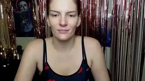Snapshot of vanrey_ chatting on December 22, 12:13 pm Vanessa online show from December 22, 12:13 pm