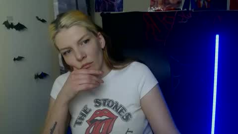 Snapshot of vanrey_ chatting on April 30, 4:02 pm Vanessa online show from April 30, 4:02 pm
