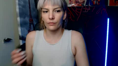 Snapshot of vanrey_ chatting on May 16, 3:44 pm Vanessa online show from May 16, 3:44 pm