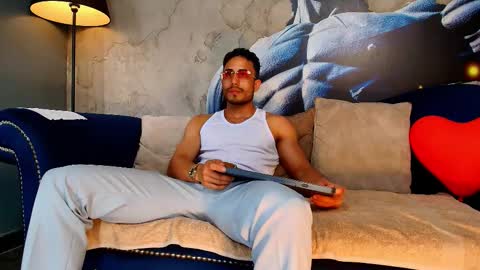 Vans Ross online show from February 23, 7:11 pm