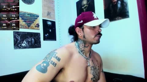 Snapshot of vanvelckan_ chatting on March 27, 1:00 am vanvelckan_ online show from March 27, 1:00 am