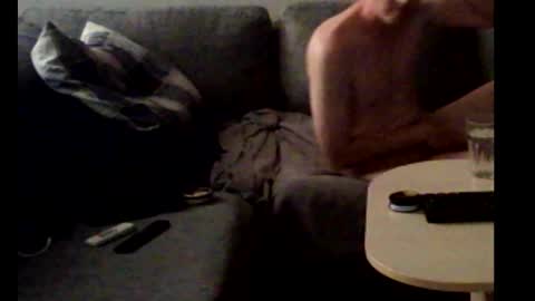 varmland1988 online show from October 9, 10:19 pm