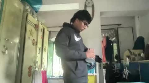 varun_00707 online show from November 18, 3:23 am