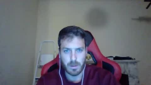 Snapshot of vascorro20 chatting on December 6, 8:18 pm vascorro20 online show from December 6, 8:18 pm