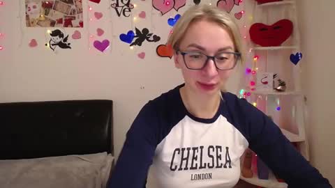Snapshot of vasilisasii chatting on January 31, 12:51 pm Vasilisa online show from January 31, 12:51 pm