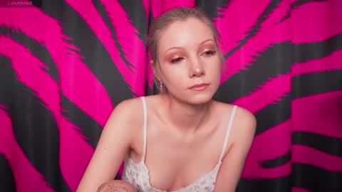 Snapshot of vasya_sylvia chatting on September 17, 6:15 am Vasya Sylvia online show from September 17, 6:15 am