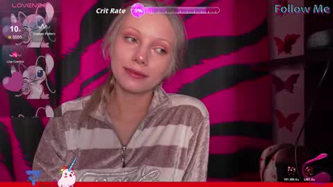 Snapshot of vasya_sylvia chatting on December 5, 9:40 am Vasya Sylvia online show from December 5, 9:40 am