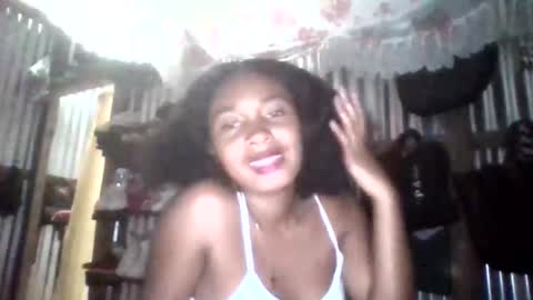 vaviroa online show from May 22, 3:06 pm