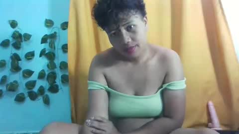 Vayannah online show from May 14, 7:04 am