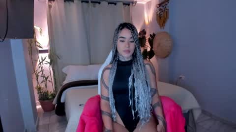Vayolett Bass online show from May 14, 8:21 am