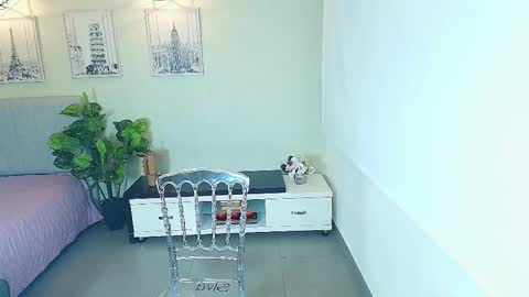 Snapshot of vctoria_collins_ chatting on September 20, 11:00 am Victoria online show from September 20, 11:00 am