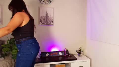 Snapshot of vctoria_collins_ chatting on October 30, 11:11 am Victoria online show from October 30, 11:11 am