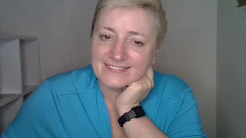 Snapshot of vea_motty chatting on January 31, 7:11 pm vea_motty online show from January 31, 7:11 pm