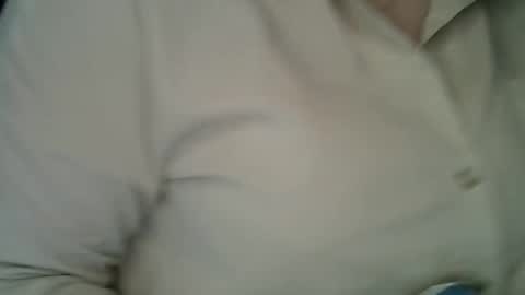 Snapshot of vea_motty chatting on March 29, 7:47 pm vea_motty online show from March 29, 7:47 pm