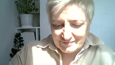 vea_motty online show from May 21, 8:54 am