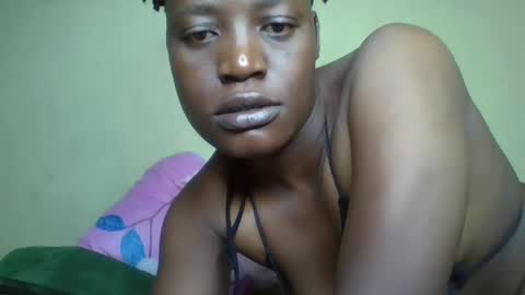 Vee tommy online show from December 6, 12:45 am