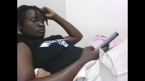 Vee tommy online show from March 20, 7:19 pm