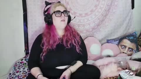 Snapshot of veelehanex3 chatting on December 6, 2:57 am Veronica Lehane online show from December 6, 2:57 am