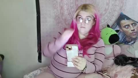 Snapshot of veelehanex3 chatting on January 13, 5:55 pm Veronica Lehane online show from January 13, 5:55 pm