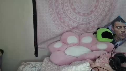 Snapshot of veelehanex3 chatting on January 15, 3:07 pm Veronica Lehane online show from January 15, 3:07 pm