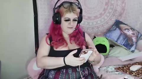 Snapshot of veelehanex3 chatting on January 24, 4:06 pm Veronica Lehane online show from January 24, 4:06 pm