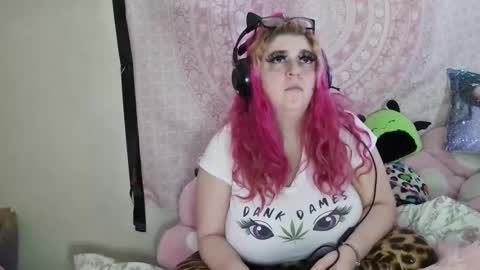 Snapshot of veelehanex3 chatting on January 30, 3:51 pm Veronica Lehane online show from January 30, 3:51 pm