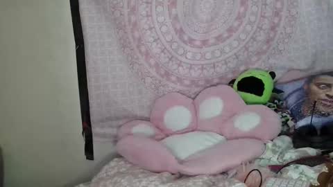 Snapshot of veelehanex3 chatting on February 5, 10:19 am Veronica Lehane online show from February 5, 10:19 am