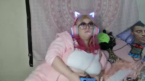 Snapshot of veelehanex3 chatting on February 15, 5:50 pm Veronica Lehane online show from February 15, 5:50 pm