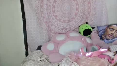 Snapshot of veelehanex3 chatting on February 28, 7:03 pm Veronica Lehane online show from February 28, 7:03 pm